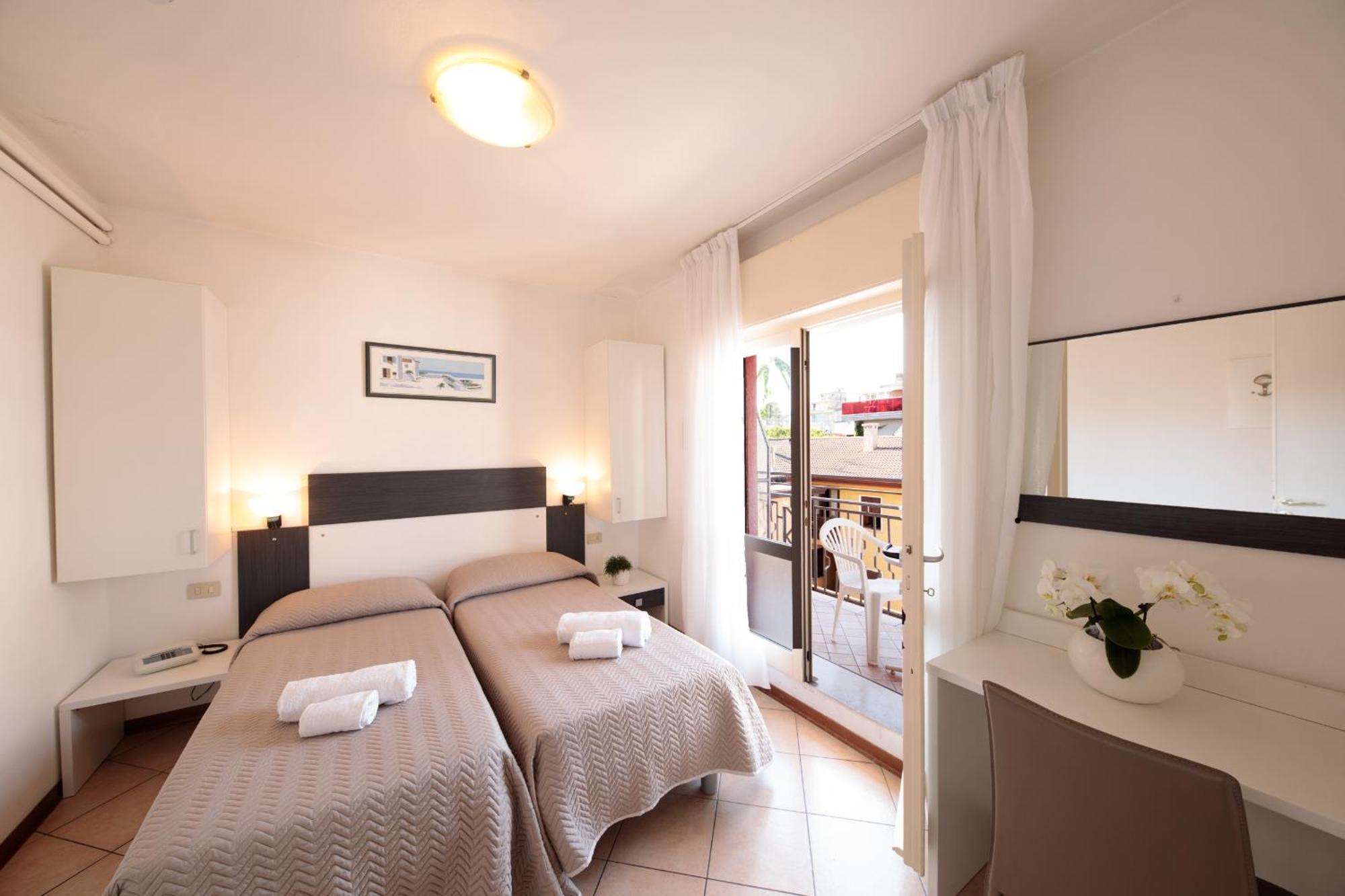 Hotel Madison Lido di Jesolo Kültér fotó