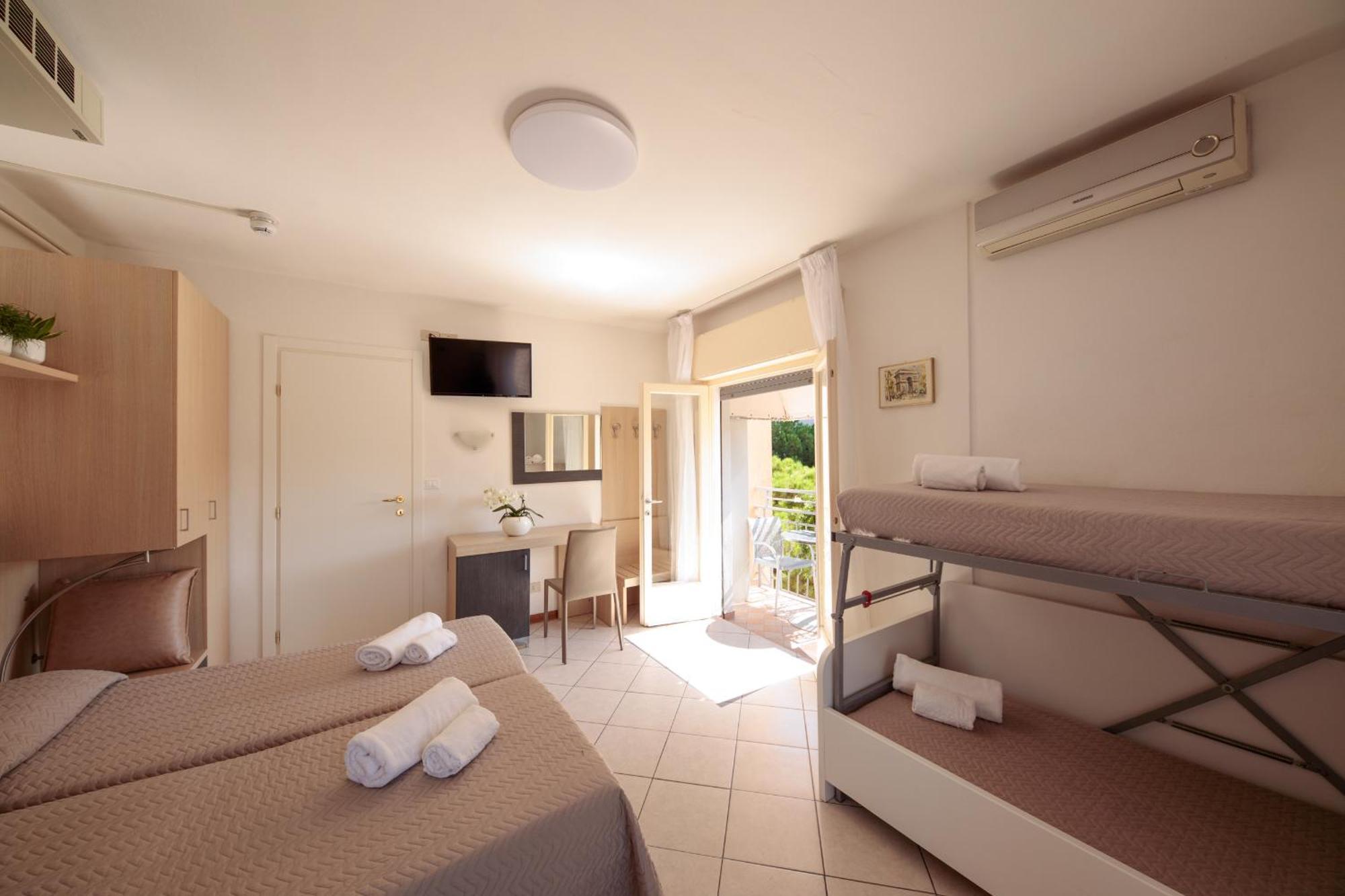 Hotel Madison Lido di Jesolo Kültér fotó